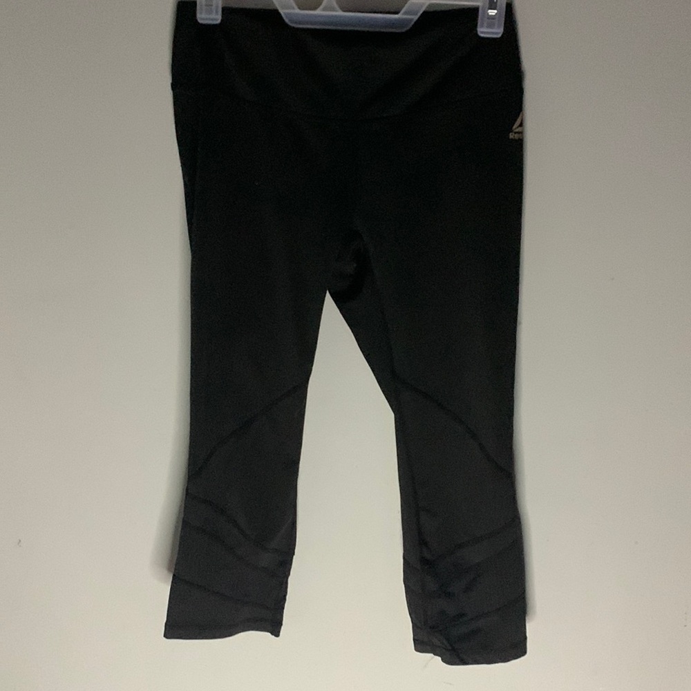 Reebok Capri active black leggings small.